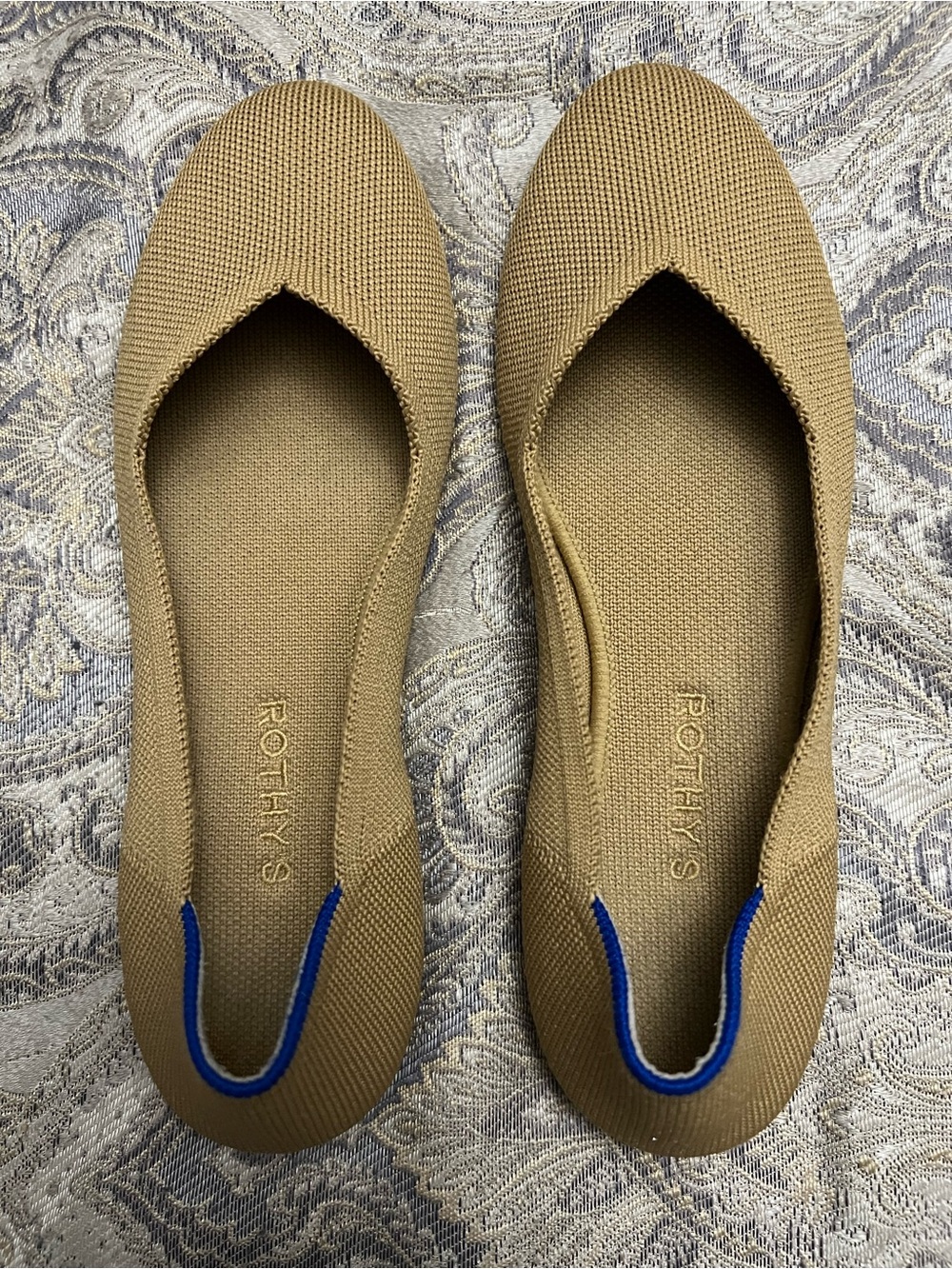 Rothy's Women's Tan/Camel Knit Flats with Blue Trim in Excellent Condition Size
